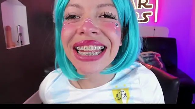 Онлайн чат XXX miss__wanda