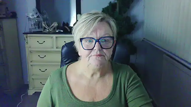 BridgetBlueEyes Chat XXX live