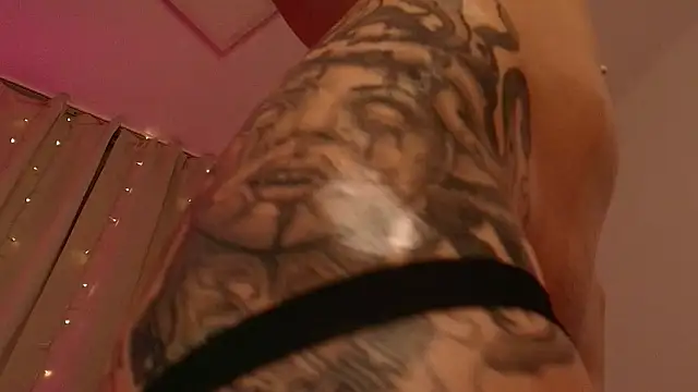 Chatroom XXX en direct de MisssKaya