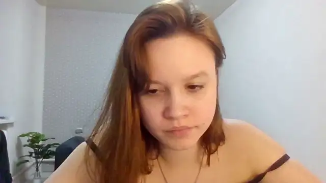 Ammymia Adlı Modelin Canlı XXX Sohbeti