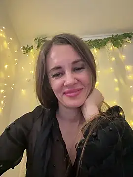 LucieMackのライブXXXチャット