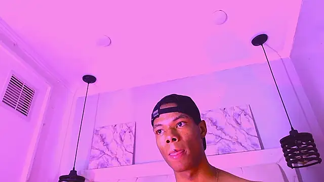 Онлайн чат XXX Santiago_Ortiz_