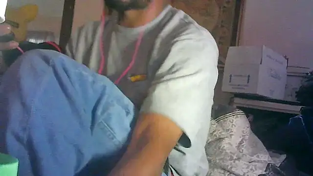 XXX chat uživo modela ON3YOULLN3VER_FIR3