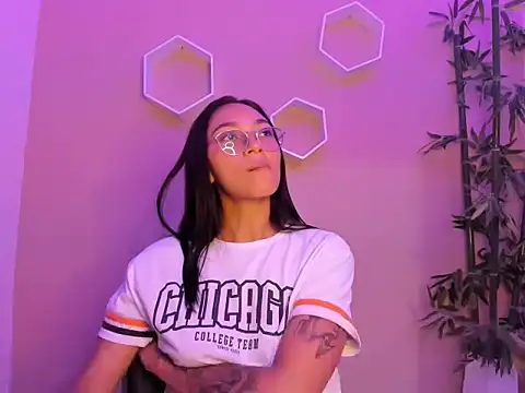 ASIAM_BRUNET Live XXX-Chat