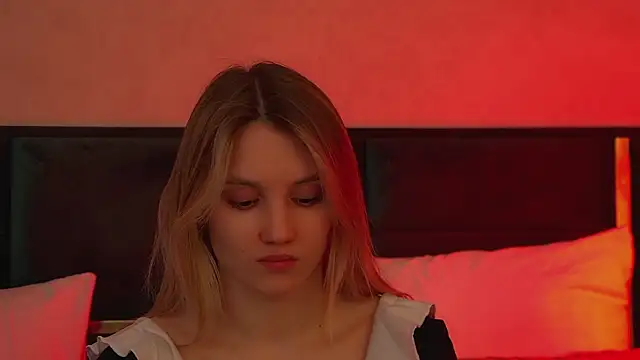 XXX chat uživo modela StacyEvances