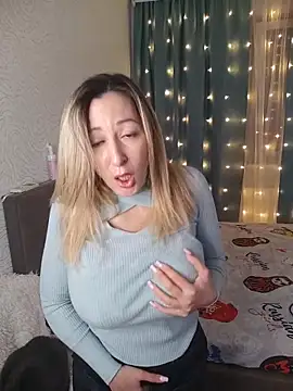 XXX chat uživo modela MilanaBoobs