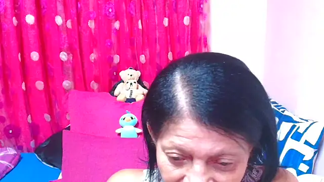 SLUTTYROXYのライブXXXチャット