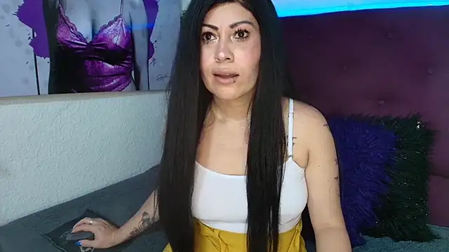 Tania_mature live XXX chat