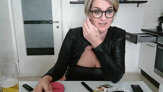 hexe40002 webcam show