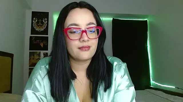 Nova-Satela Live XXX-chat