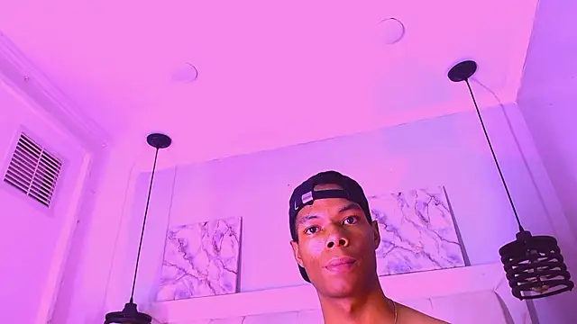 XXX chat uživo modela Santiago_Ortiz_