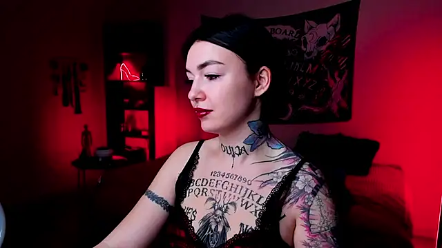 Chat +18 de Magic_Allie ao vivo