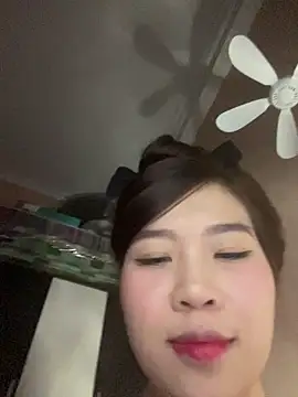 Pokazy przed kamerką – Bae1103