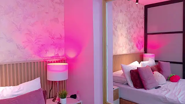 Chat +18 de AdelineJhones ao vivo