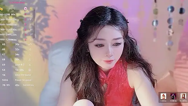 Yiluo95 Adlı Modelin Web Kamerası Şovu