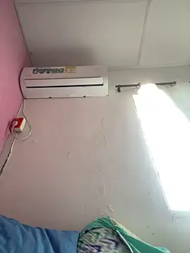 vanilla_Kush élő XXX-chatje