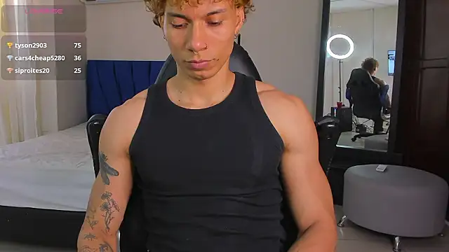 Show de webcam de adam_smiith1