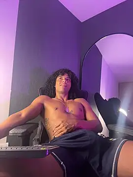 Lucas_eevans élő XXX-chatje