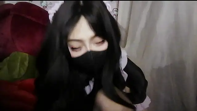 Girl-wets Show Webcam