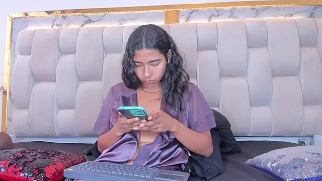 Hanna_lens live XXX chat