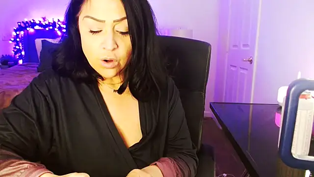 แชท XXX สดของ AlyssiaAmoreXO