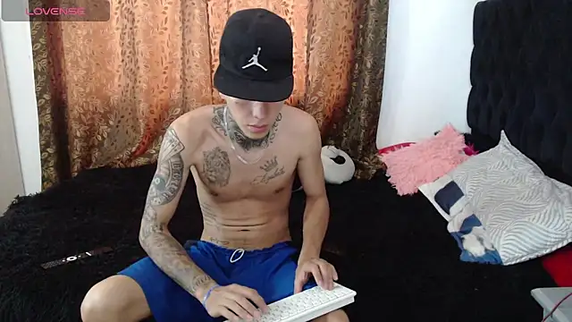 Kitty_and_jake 在線直播表演