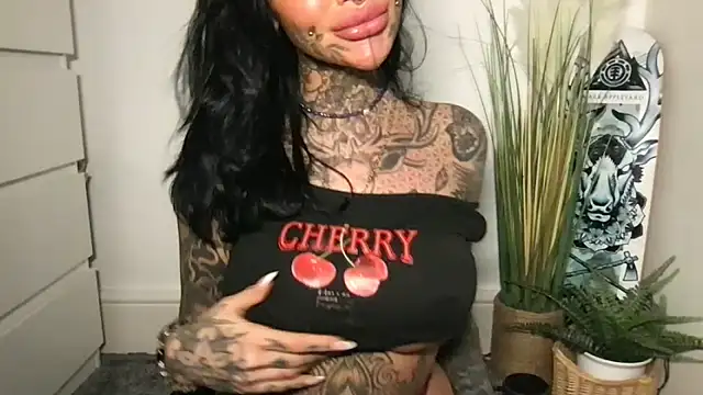 Peaches_and_the_Cream 라이브 XXX 채팅