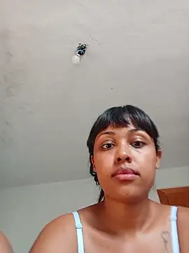 Živý XXX chat indiazinhabella27