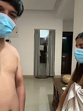 youngcoupleloverose live XXX chat