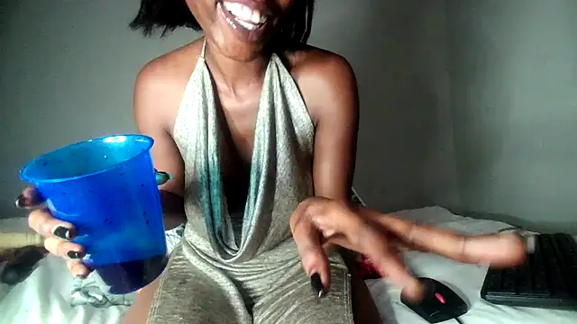 blueyXxX 现场XXX聊天