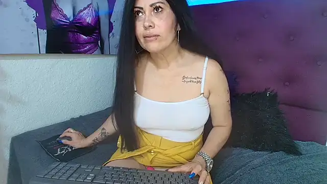 Tania_mature Live XXX Chat