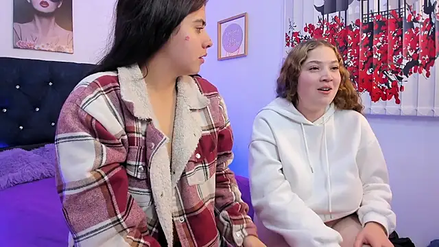 valeria_and_zoe Webcam show