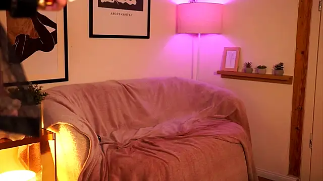 midnightbby_のライブXXXチャット