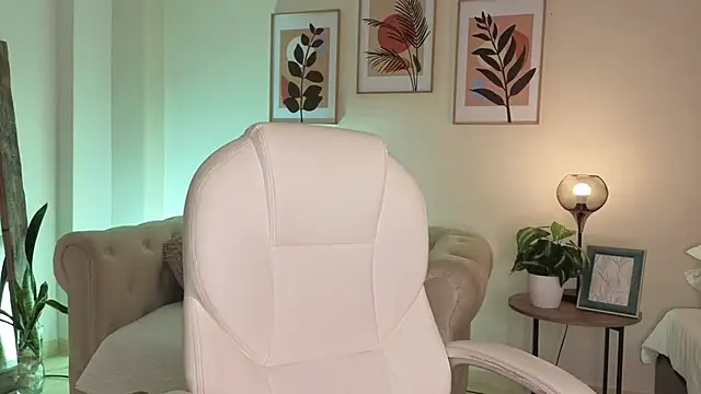 DahianaWalcott's Live XXX Chat