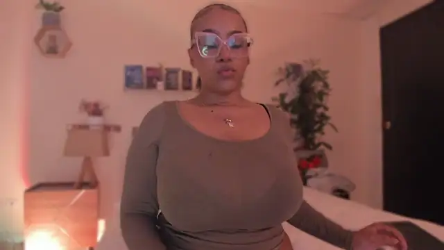 โชว์เว็บแคมของ YariRose