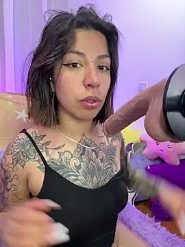 Chat +18 de _antonella_dreamss ao vivo