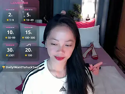 Elodie_Seraphina 即時 XXX 聊天