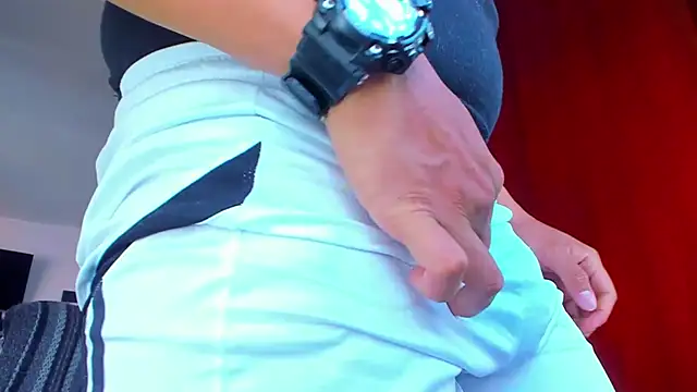 Show modela _John_Boy_ na web-kameri