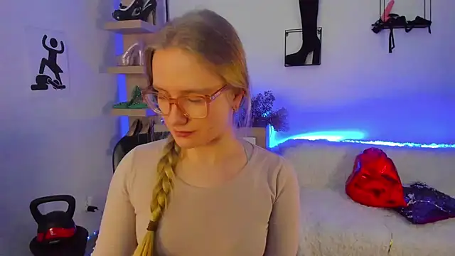 NancyHottie élő XXX-chatje