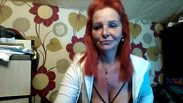 Chatroom XXX en direct de CassandraSandra44