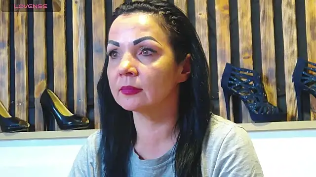 Tory_Lovi Adlı Modelin Canlı XXX Sohbeti