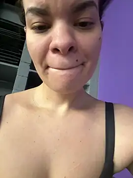 Zyrella Live XXX Chat