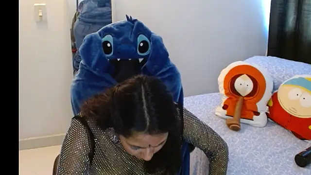 NovahPerotti élő XXX-chatje