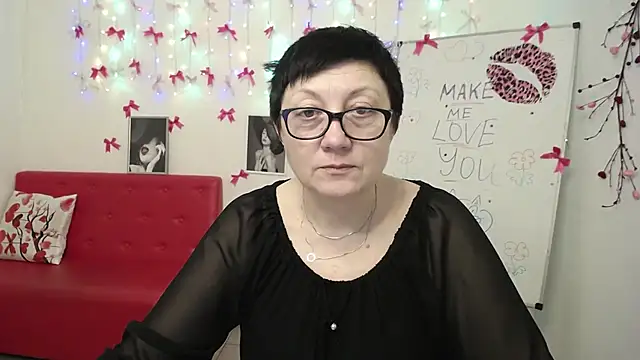 EmilyL0ve Live XXX-chat