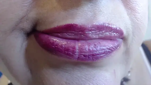 Kerly_Doll Chat XXX in diretta