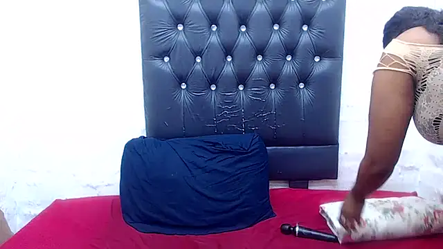 AUGUSTBLOOMxx – Live XXX-chat