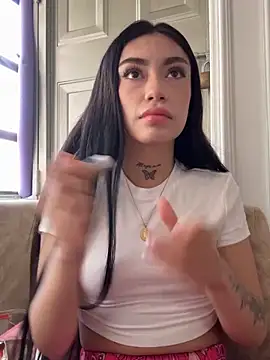 Bonny_Eva Chat XXX in diretta