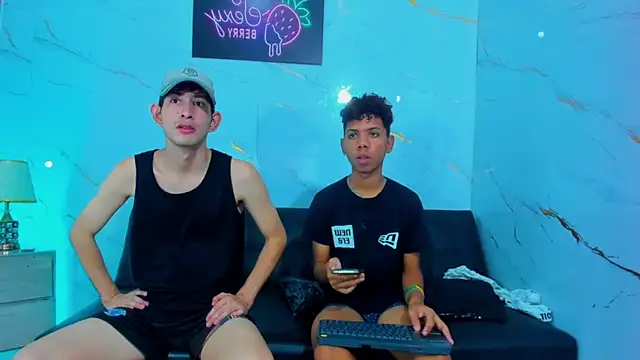 Spicy_guys Chat XXX live