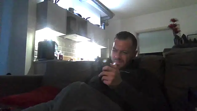 cheekycherryx 现场XXX聊天