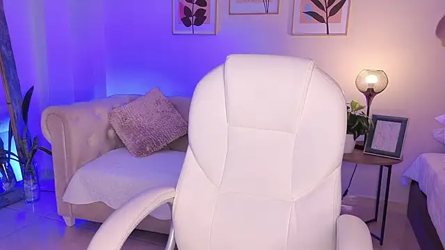 DahianaWalcott's Live XXX Chat